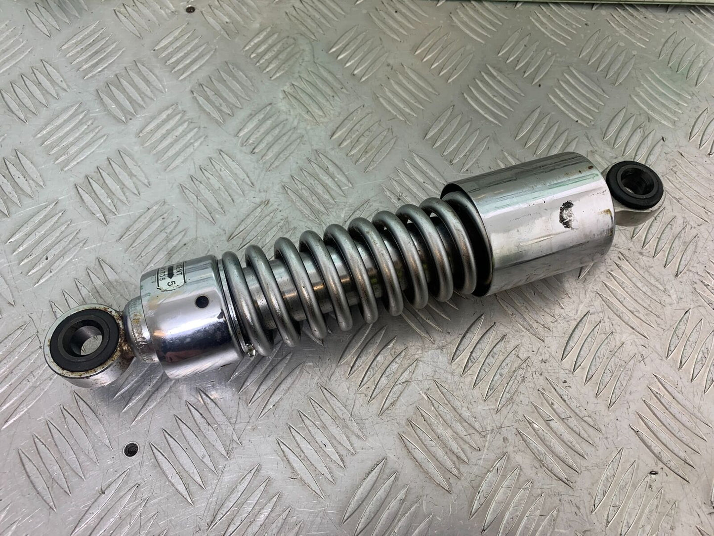 TRIUMPH THUNDERBIRD 1600 1 X REAR SHOCK  YEAR 2011 (CMB1107)