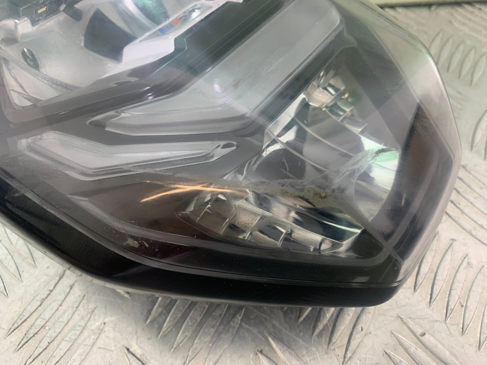 BMW M1000 R HEADLIGHT   YEAR 2023-2024 (CMB1140)