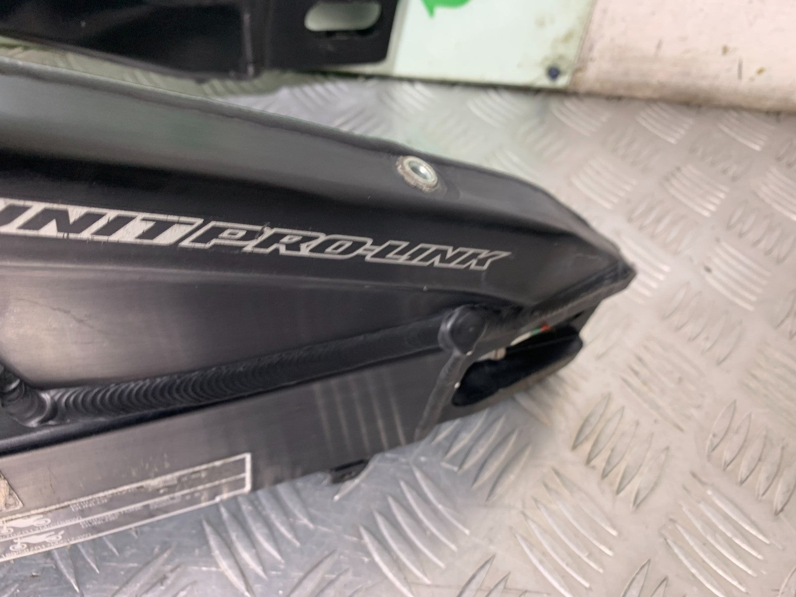 HONDA CBR1000 rr FIREBLADE SWINGARM  2012-2016 (CMB1280)