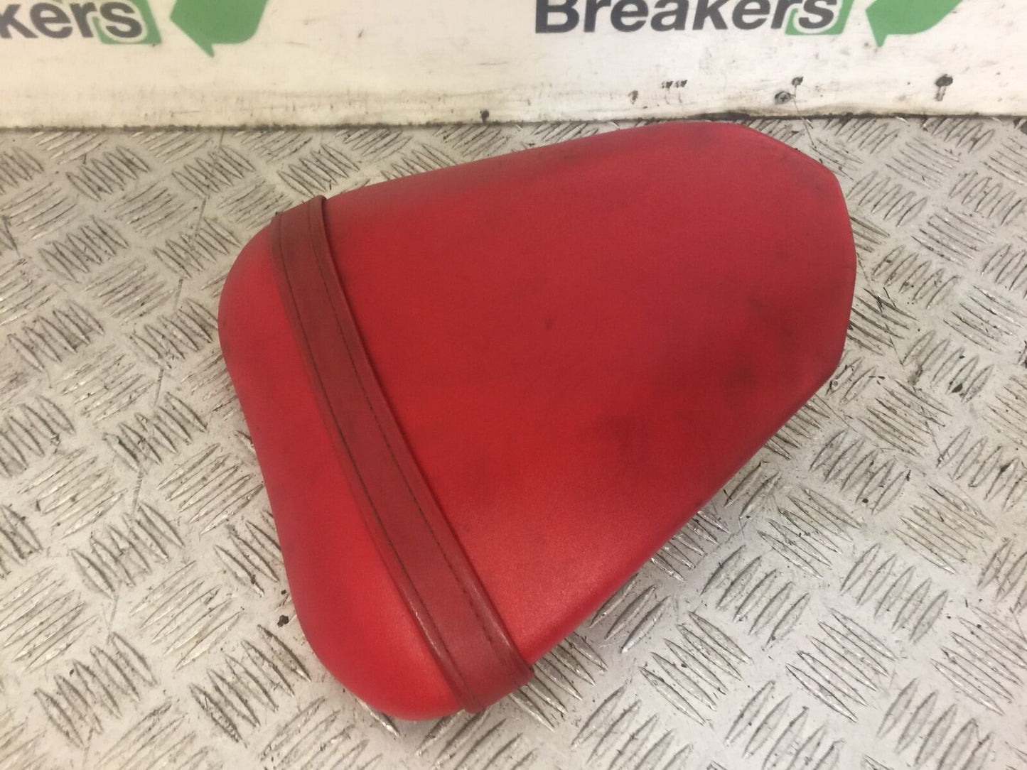 YAMAHA R6 REAR SEAT  YEAR 2008-2014 (STOCK 637)