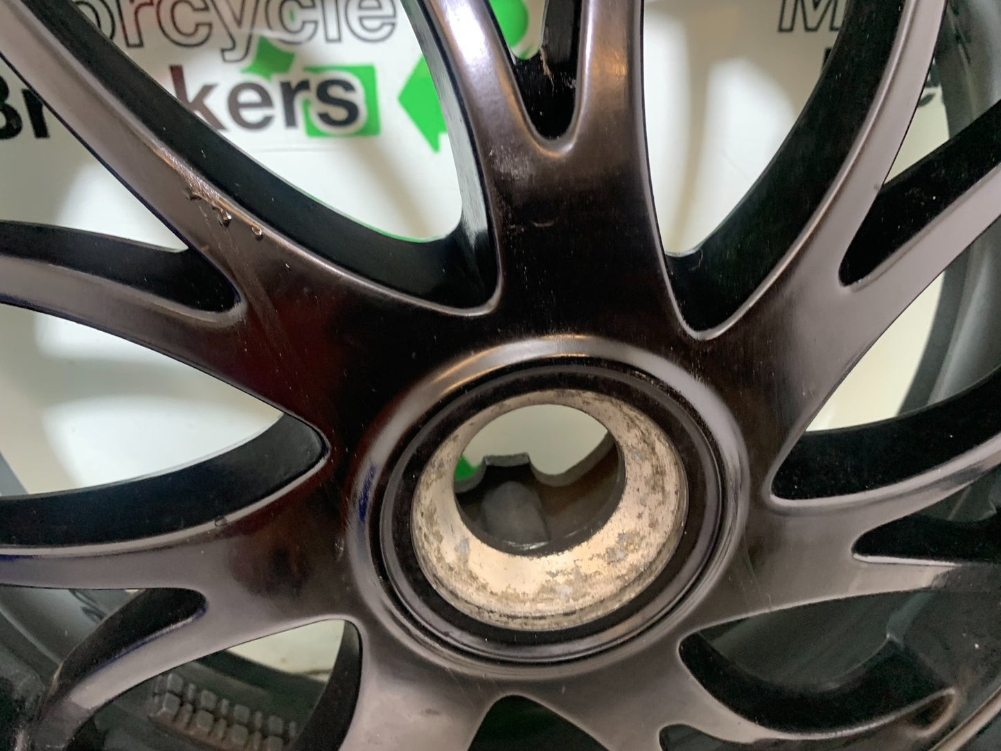 TRIUMPH SPEED TRIPLE R 1050 REAR WHEEL   2009 (CMB1183)