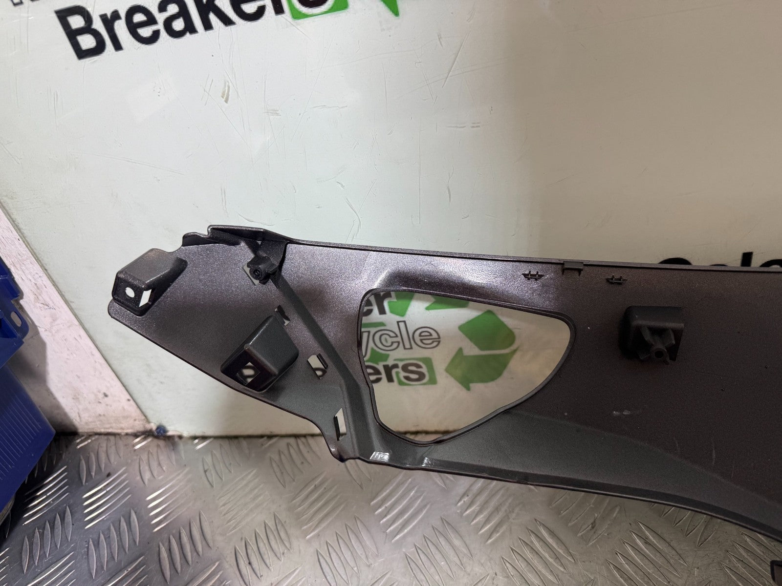 SUZUKI GSXR1300 GSXR 1300 HAYABUSA GEN 3 LEFT FAIRING PANEL YEAR 2022 - 2024