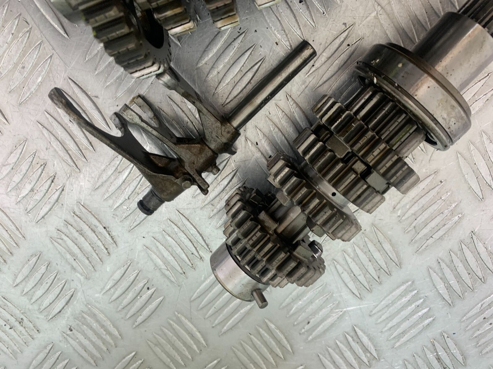 TRIUMPH 955i SPRINT ST GEARBOX   YEAR 1999-2004 (STOCK 735)