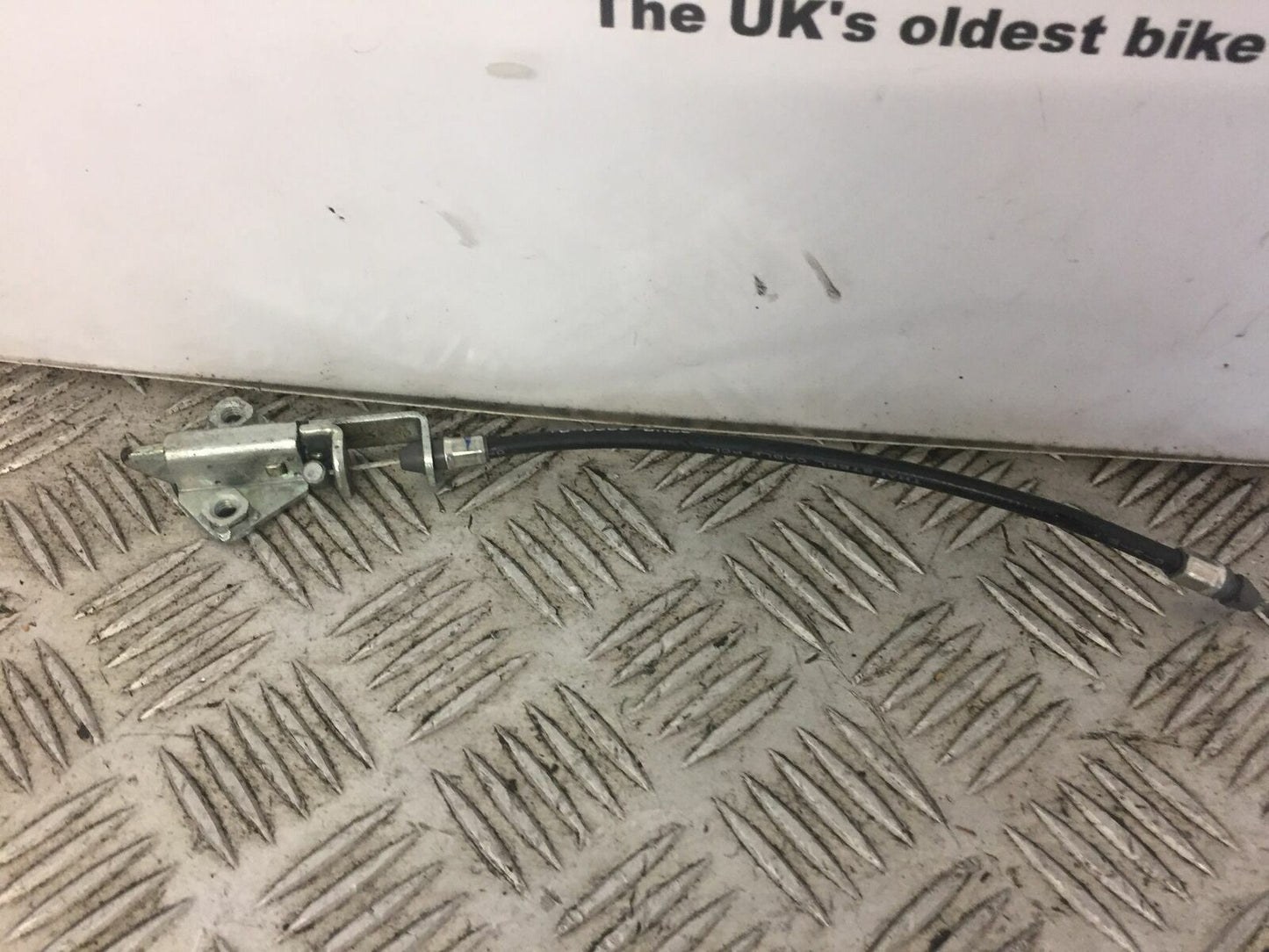 KAWASAKI ER6 F SEAT CATCH   YEAR 2016