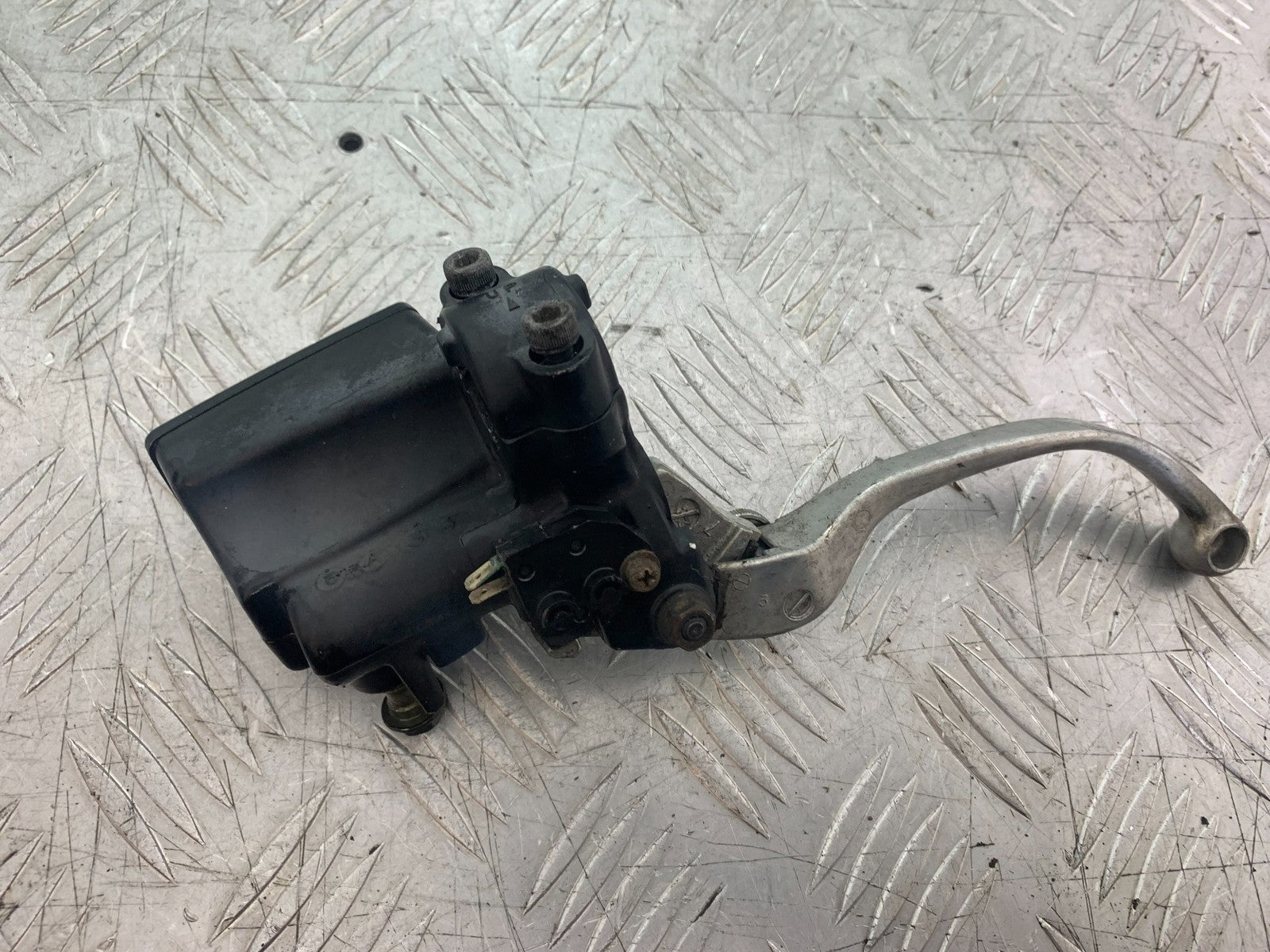 KAWASAKI Z750 Z 750 FRONT BRAKE MASTER CYLINDER  YEAR 2004-2006  (CMB1234)