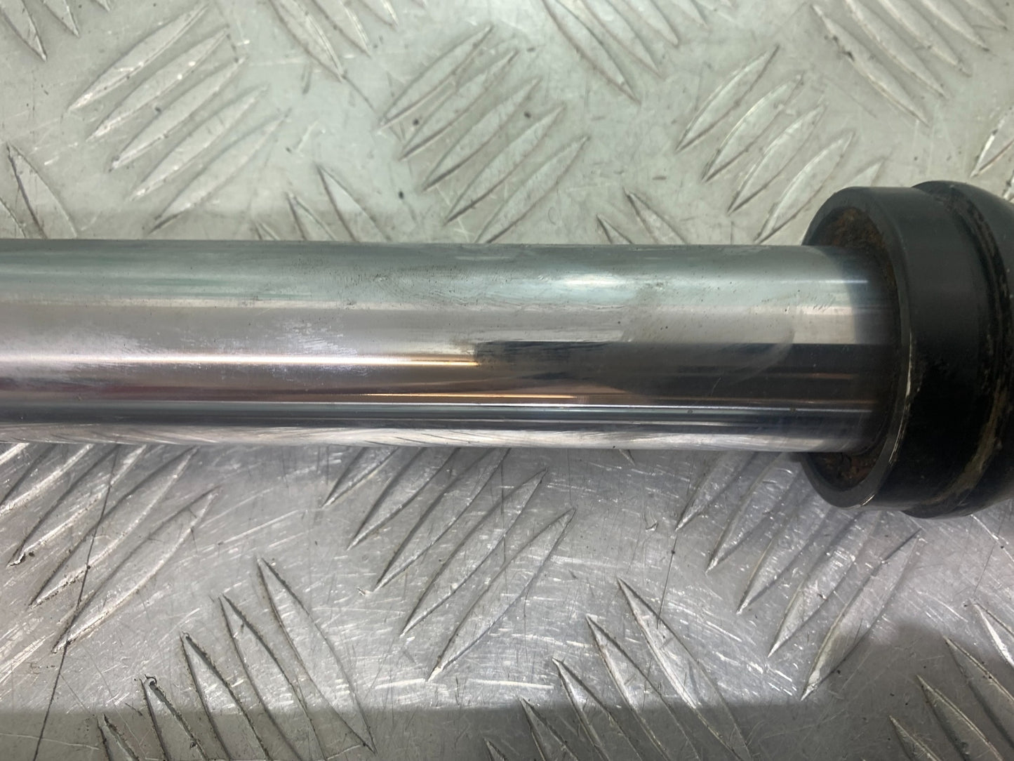 KAWASAKI GT550 GT 550 FORKS YEAR 1984-87 (CMB1141)