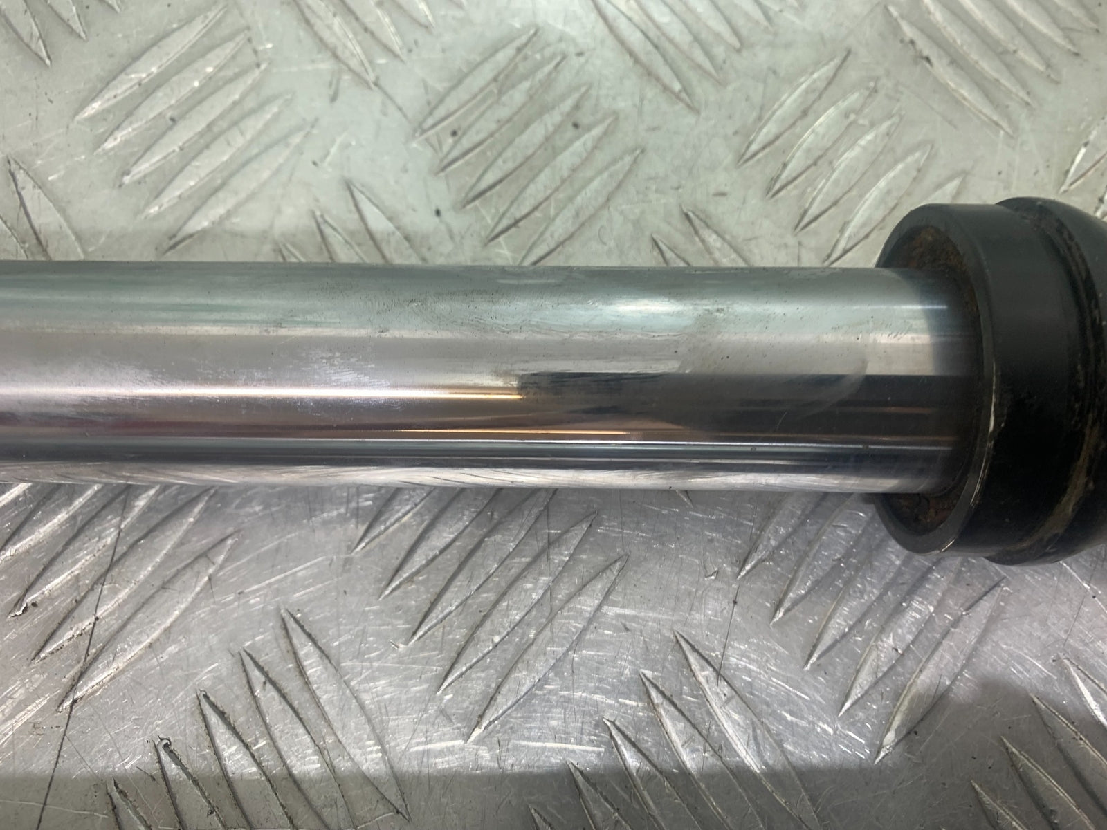 KAWASAKI GT550 GT 550 FORKS YEAR 1984-87 (CMB1141)