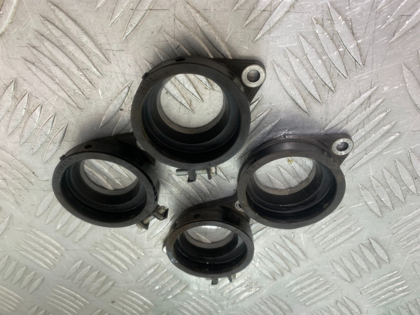 HONDA CBR1000 rr FIREBLADE INLET RUBBERS   2008-2011 (CMB1253)
