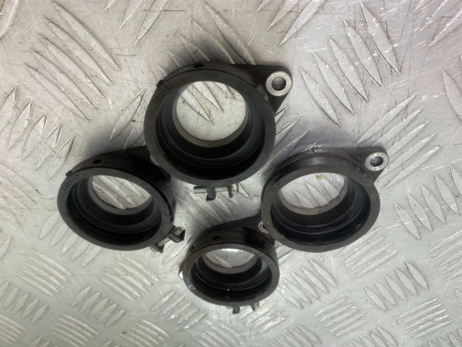 HONDA CBR1000 rr FIREBLADE INLET RUBBERS   2008-2011 (CMB1253)