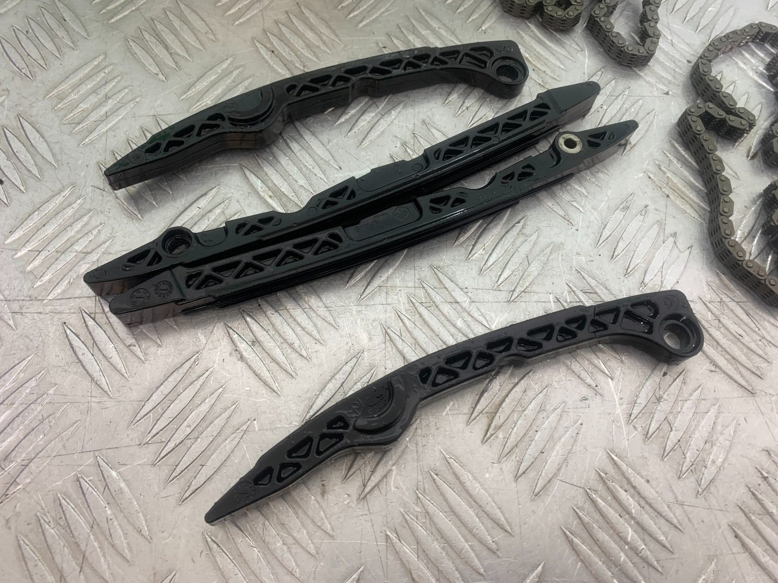 APRILIA RSV4 FACTORY CAM CHAIN AND BLADES   YEAR 2009-2012 (CMB1224)