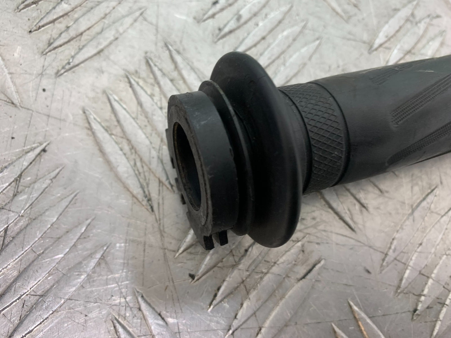 YAMAHA YBR125 YBR 125 TWIST GRIP  YEAR 2010-2017 (CMB1252)