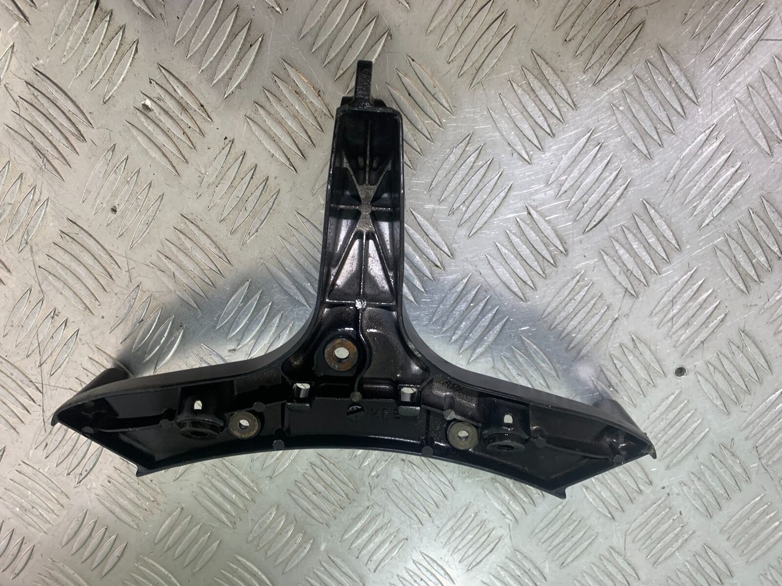 HONDA CBR600 CBR 600 RR FAIRING BRACKET  YEAR 2003-2004 CMB1086)