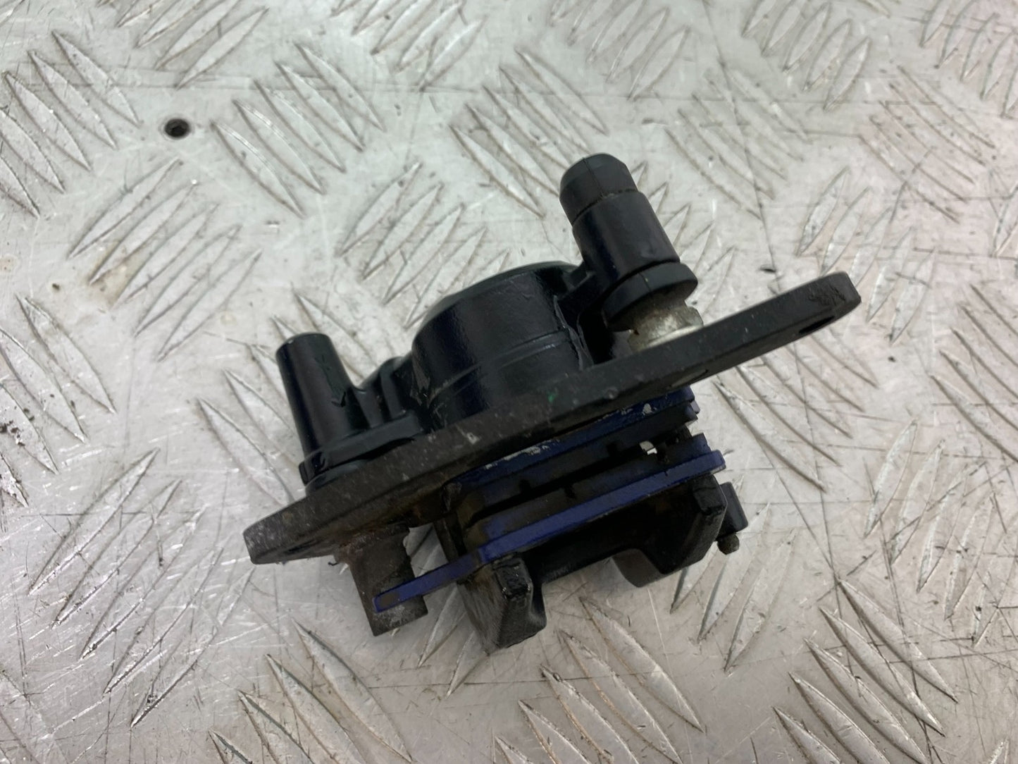 HONDA NSC110 VISION FRONT BRAKE CALIPER  YEAR 2017-2020 (CMB1249)