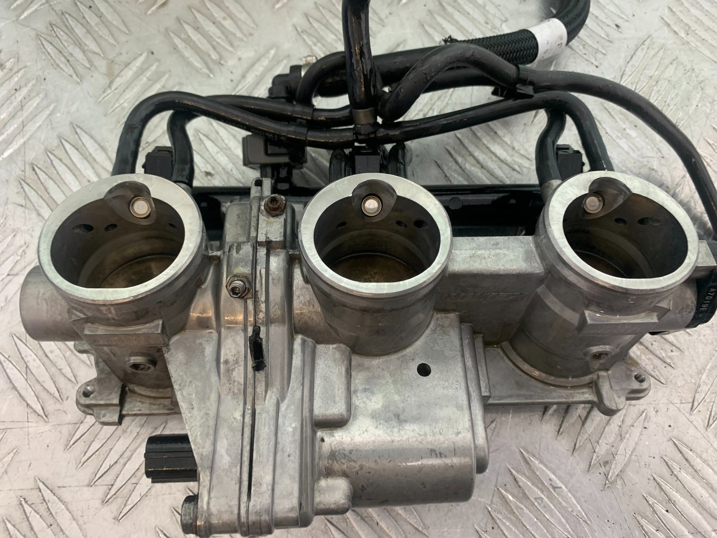 TRIUMPH TIGER 800 XRT THROTTLE BODIES   2018-2020 (CMB1193)