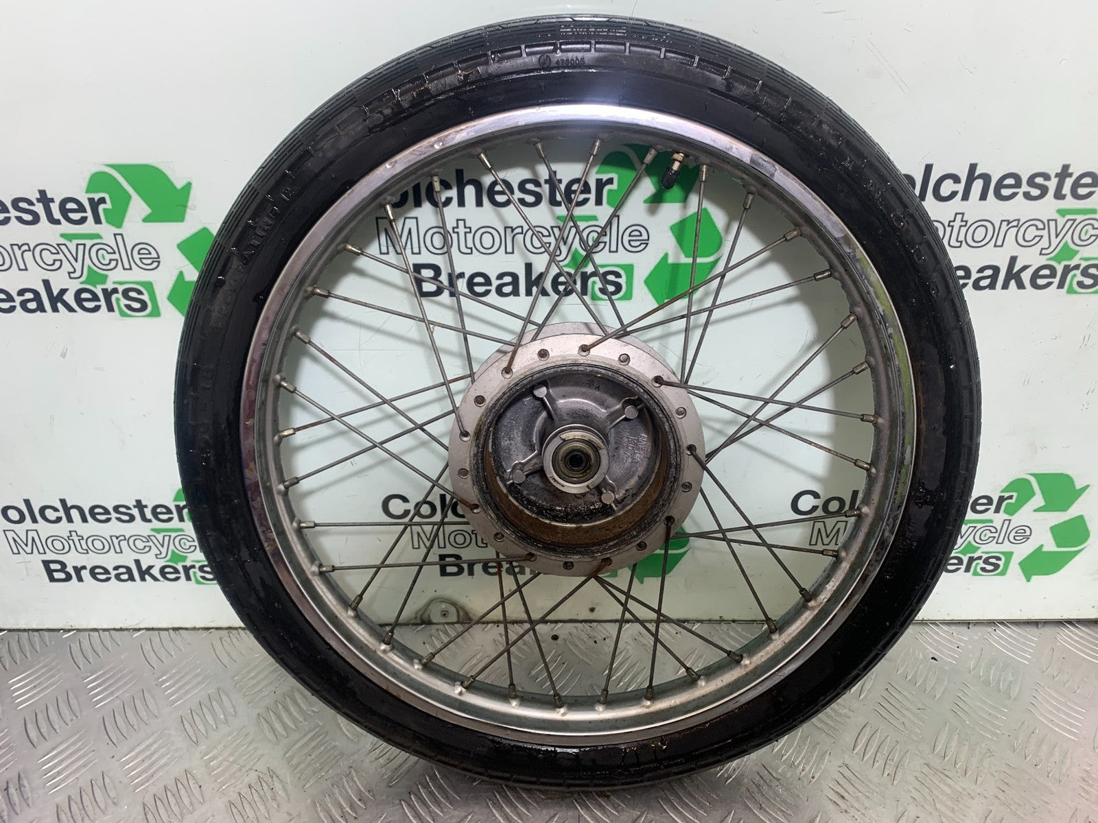 SUZUKI GP100 GP 100 FRONT WHEEL  YEAR 1978-1988 (CMB1259)