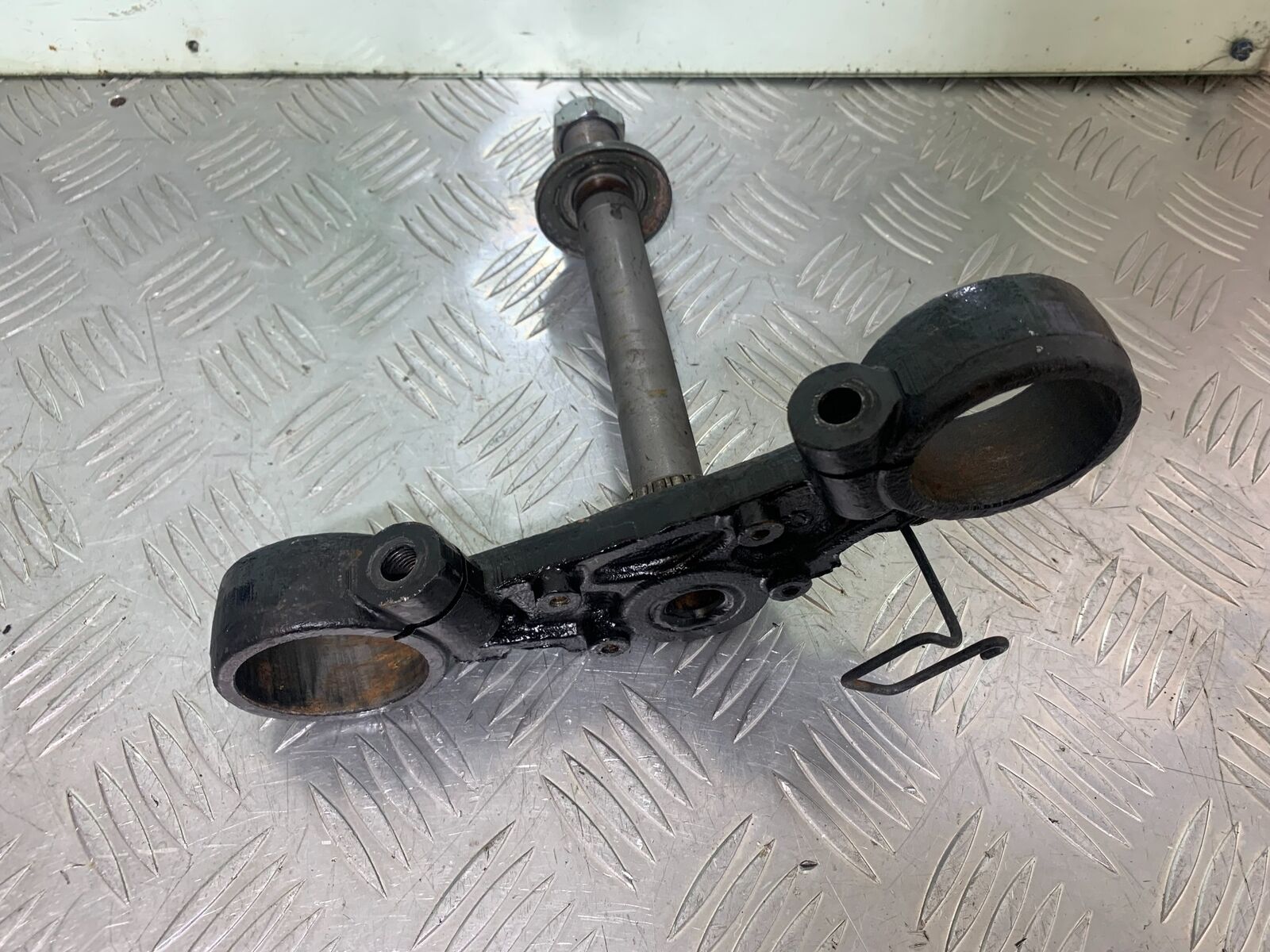 SINNIS TERRAIN 125 BOTTOM YOKE  YEAR 2018 (CMB1123)
