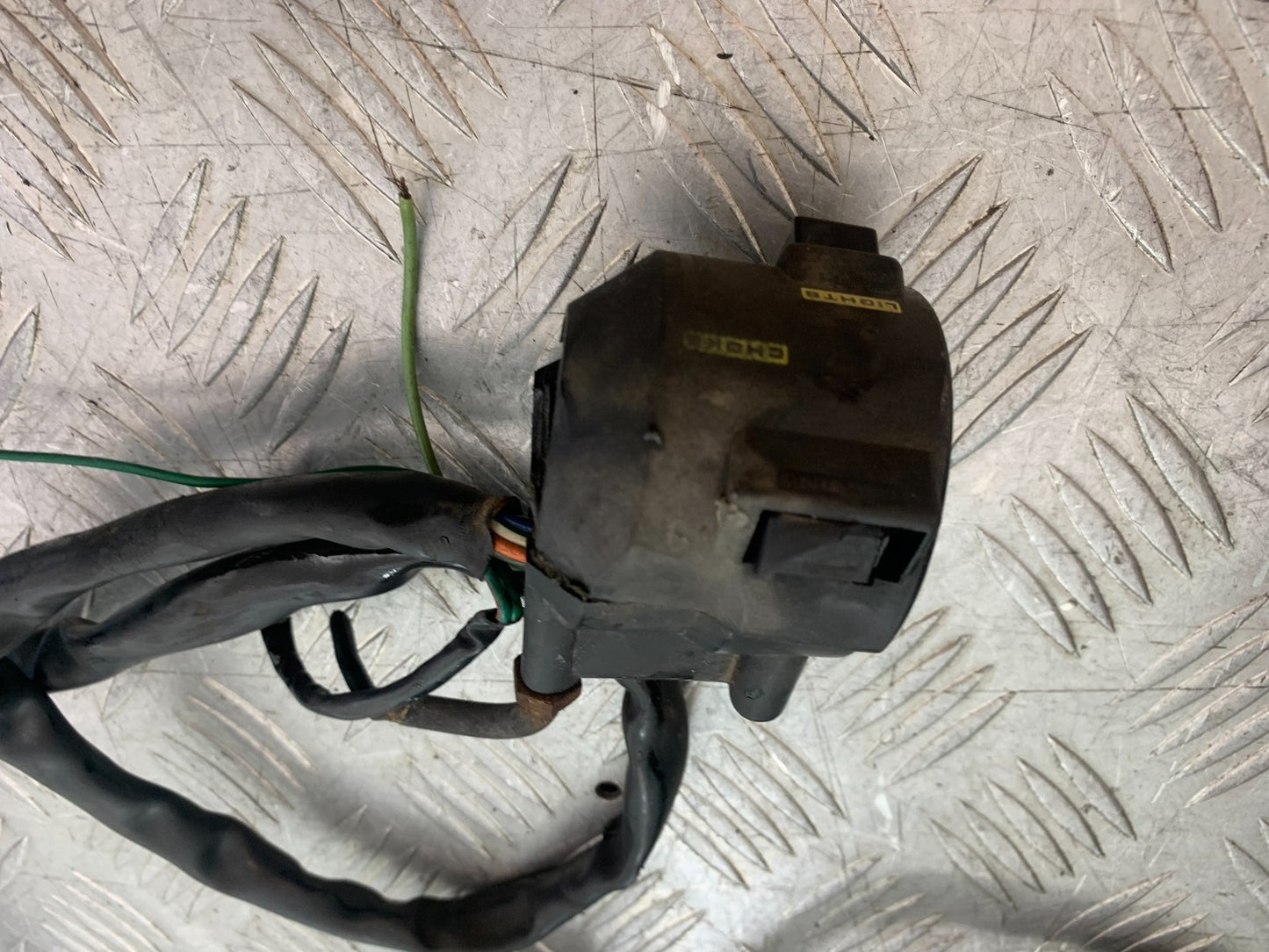 HONDA VF500 VF 500 LEFT AND RIGHT SWITCH GEARS (SOLD AS PARTS)   YEAR 1985-1987