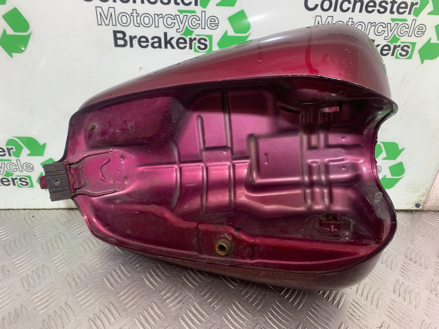 HONDA VT750 SHADOW PETROL TANK  YEAR 2003-2004 (CMB1265)