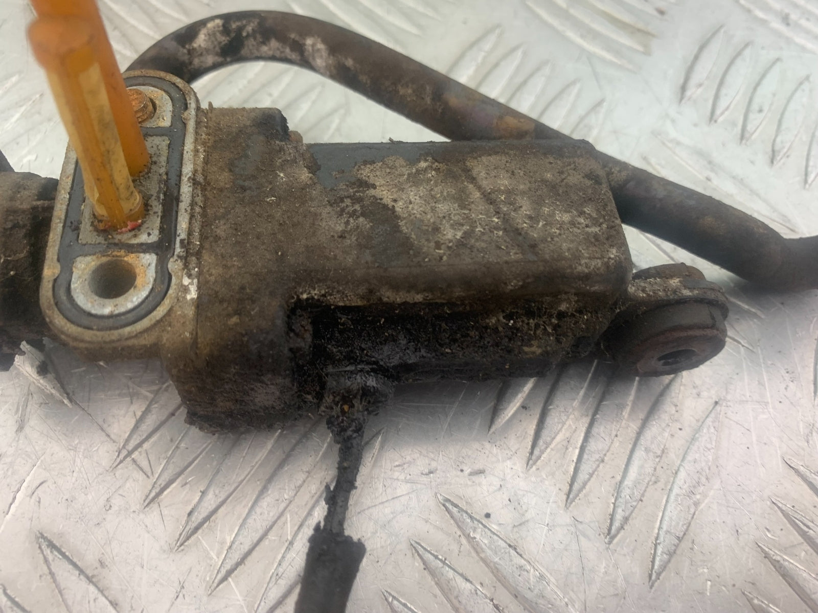 YAMAHA XV535 XV 535 VIRAGO PETROL TAP YEAR 1994-02 (CMB1139)
