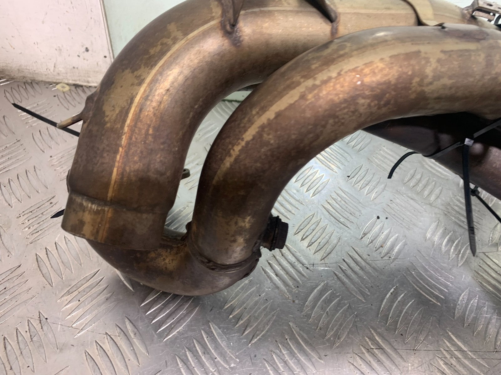 DUCATI 1198 S EXHAUST DOWNPIPES YEAR 2009-2011 (CMB1219)