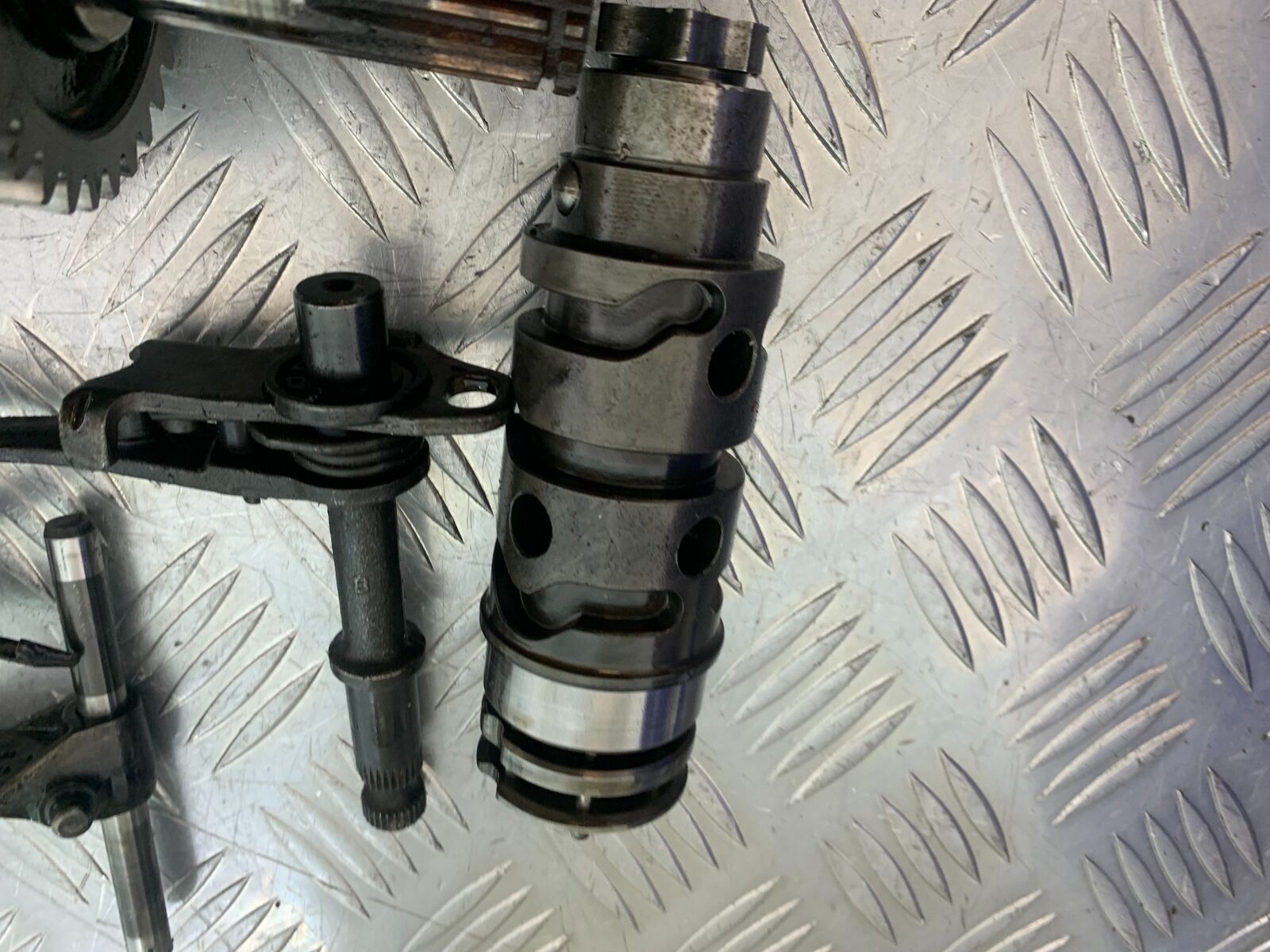 DUCATI 748 GEAR BOX  YEAR 1999 2003