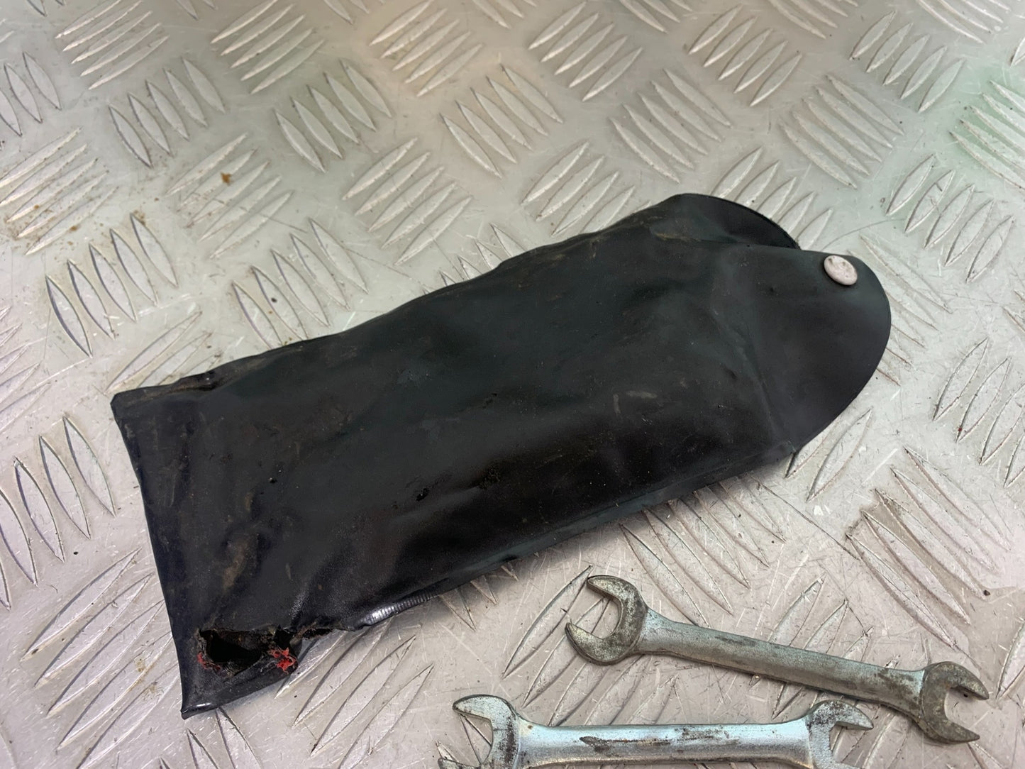 KAWASAKI ZX10R ZX 10R TOOL KIT   YEAR 2011-2015 (CMB1154)