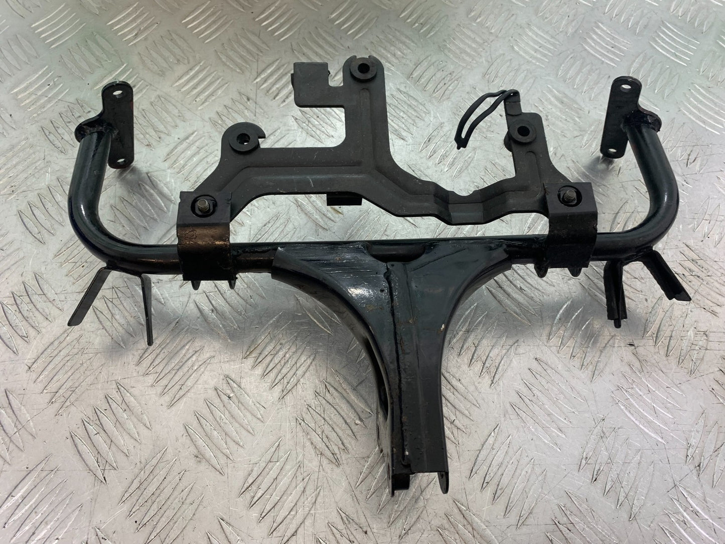 KAWASAKI ZZR1100 D FAIRING BRACKET  YEAR 1993-2001 (CMB1289)