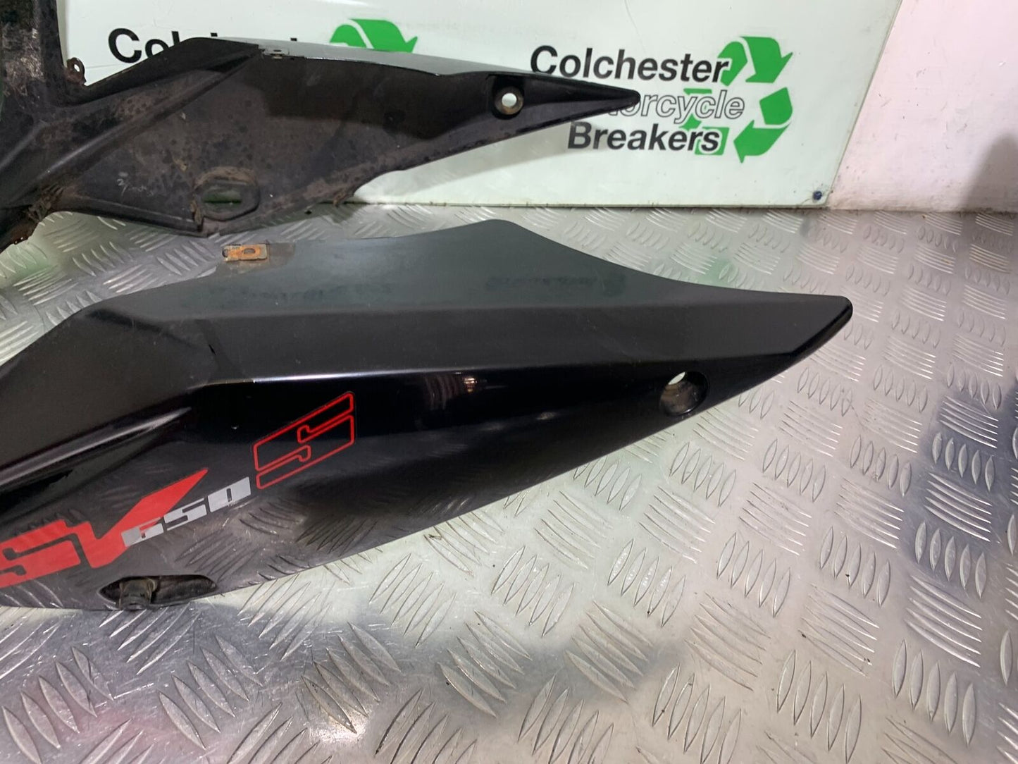 SUZUKI SV650 SV 650 TOP FAIRING   YEAR 2003-2006 (CMB1024)