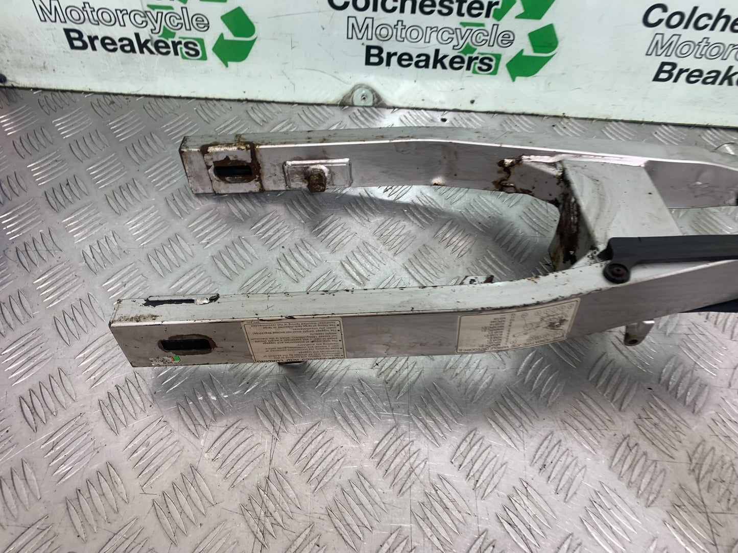 HONDA XL125 VARADERO SWINGARM  YEAR 2001-2006  (CMB1210)