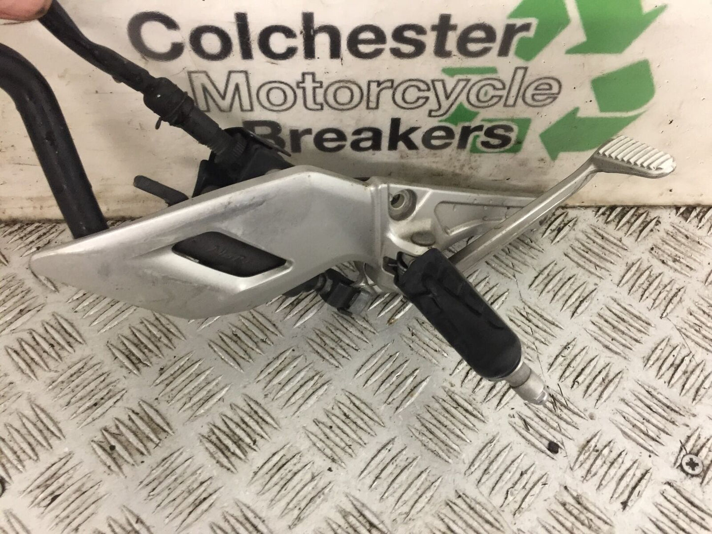 HONDA VFR1200 VFR 1200 FA FRONT RIGHT HANGER YEAR 2010-11  (STOCK 793)