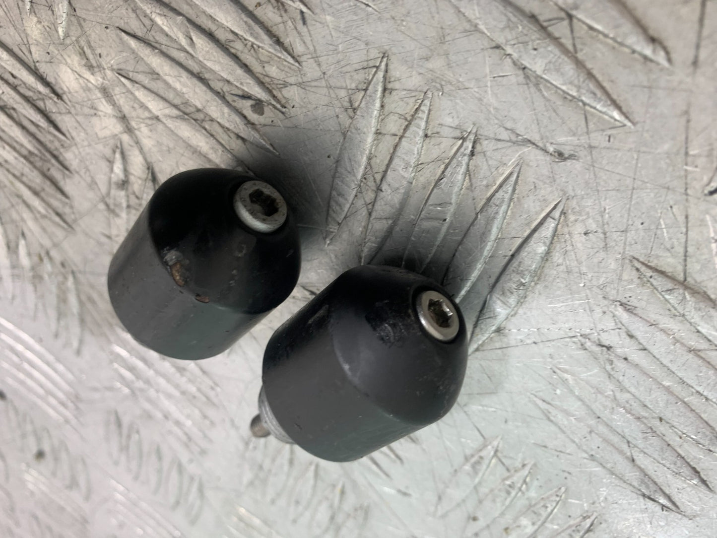 APRILIA TUONO 1000 V4R BAR END WEIGHTS   YEAR 2011-13  (CMB1331)