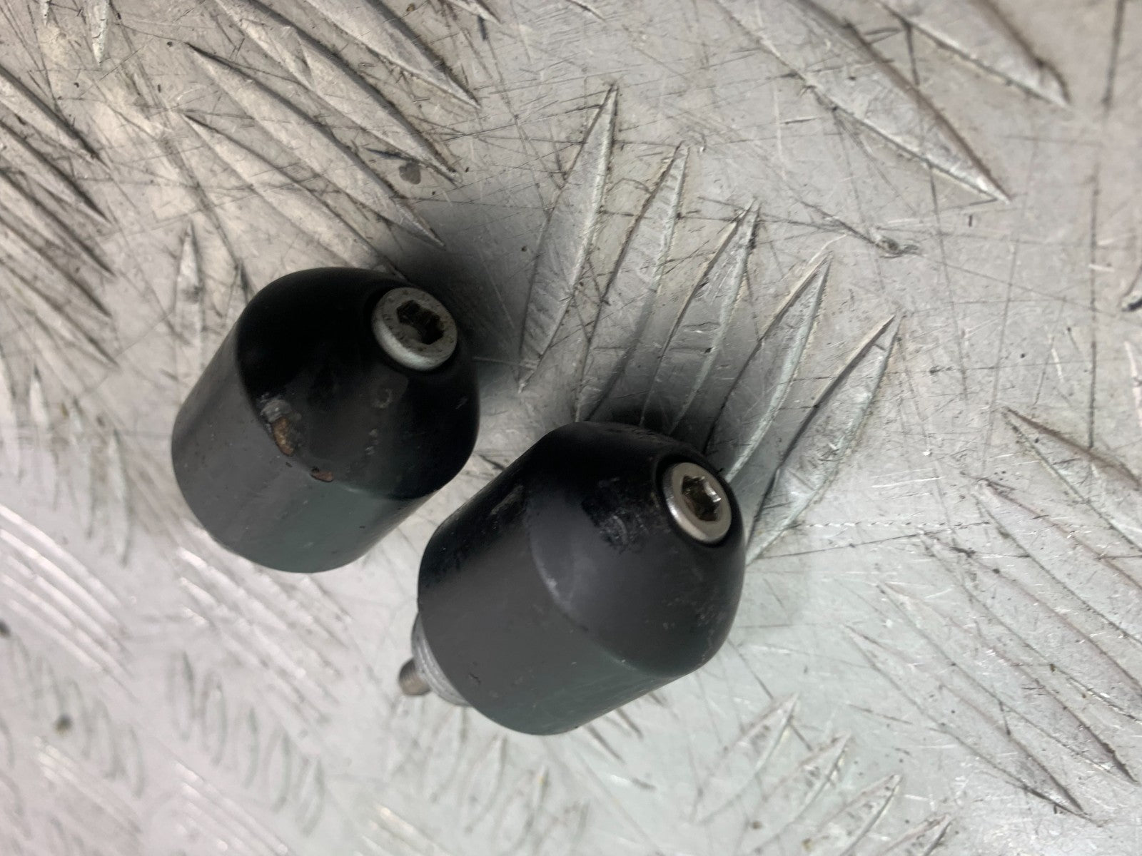 APRILIA TUONO 1000 V4R BAR END WEIGHTS   YEAR 2011-13  (CMB1331)