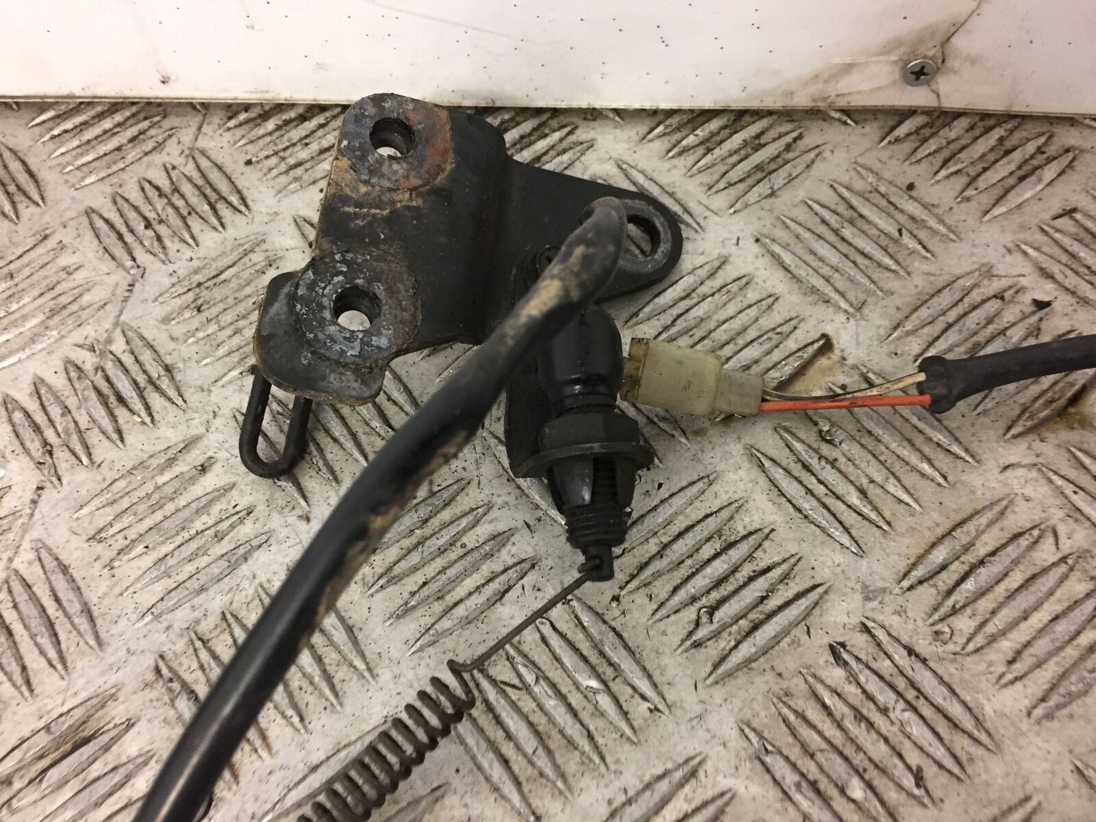 SUZUKI DR650 DR 650 REAR BRAKE LIGHT SWITCH   YEAR 1997