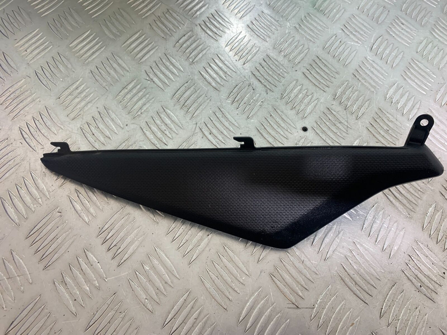 HONDA VFR1200 VFR 1200 FA INFILL PANEL  YEAR 2010-11 CMB1088)