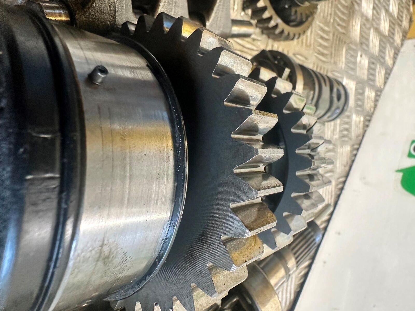 HONDA CBR1100 XX BLACKBIRD GEARBOX YEAR 1996-1998 (CMB1017)
