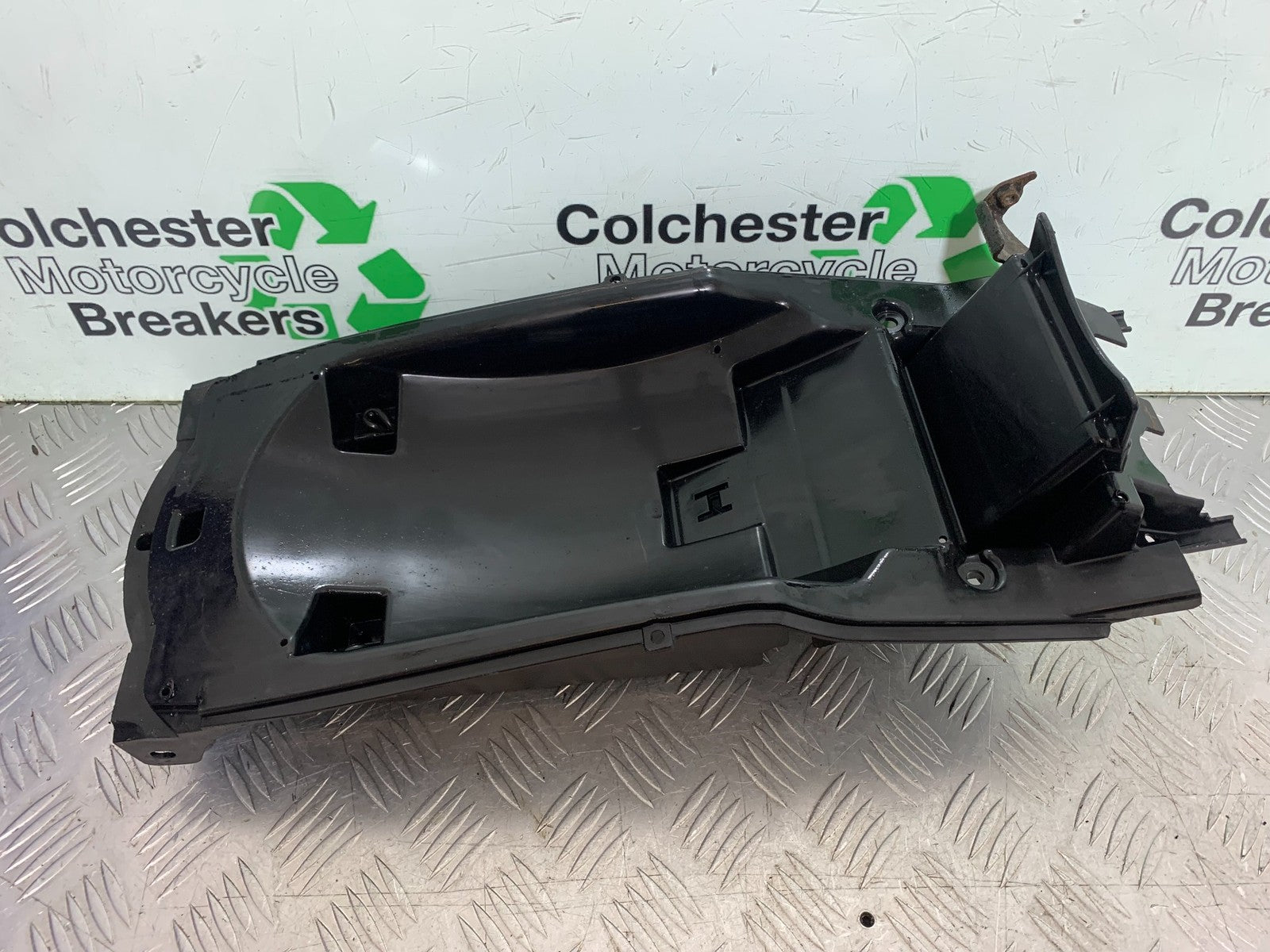 HONDA CBF600 CBF 600 UNDERTRAY    YEAR 2004 -07 (CMB1247)