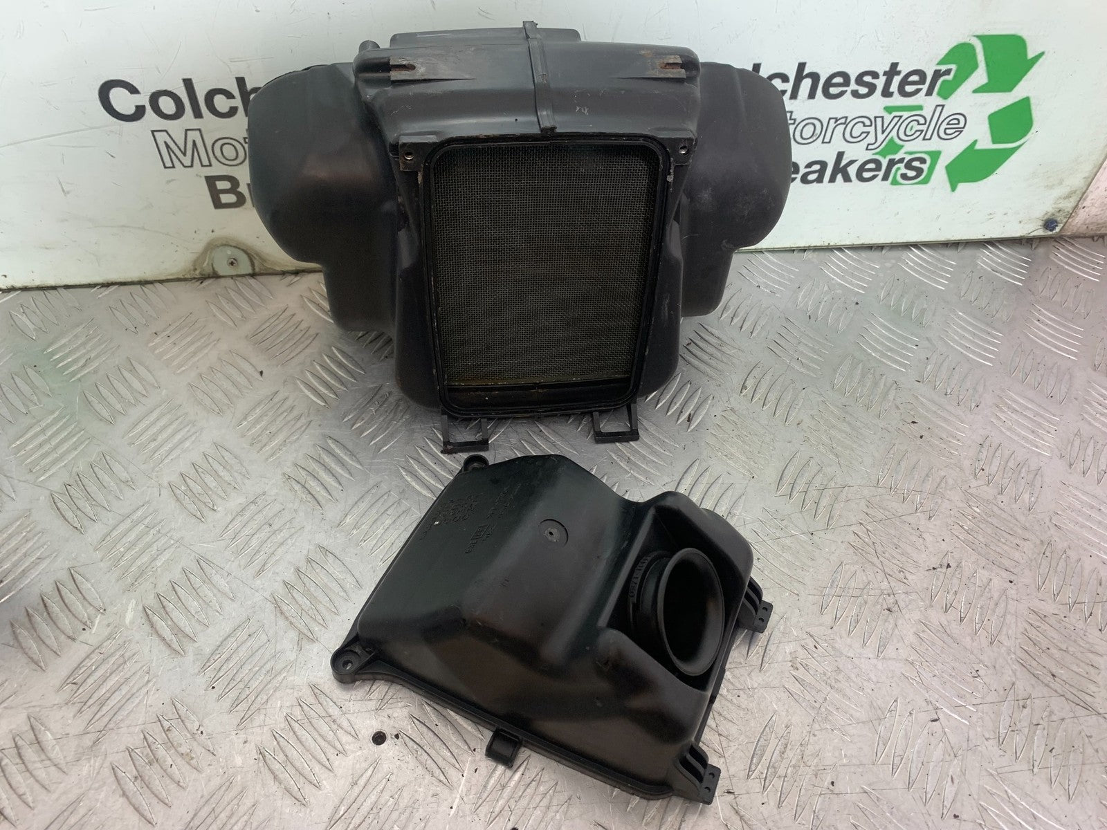 SUZUKI GSF600 GSF 600 BANDIT AIRBOX 2000-2004 (CMB1269)