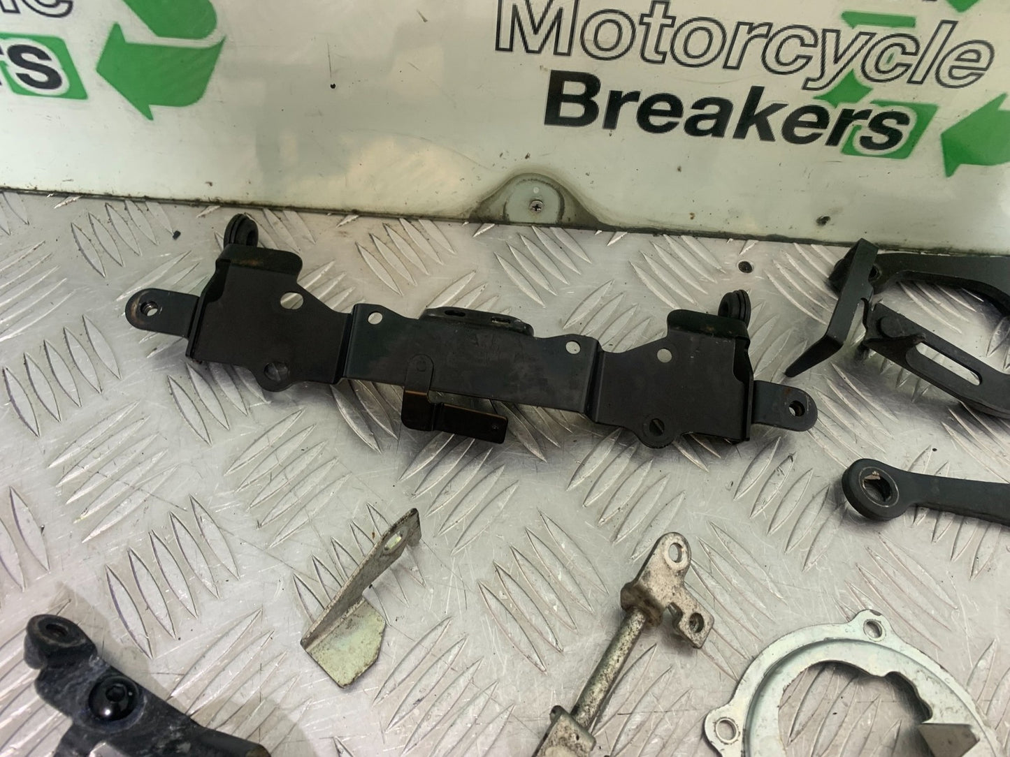 YAMAHA YZF R7 FRAME BRACKETS  YEAR 2022-2025 (CMB1255)