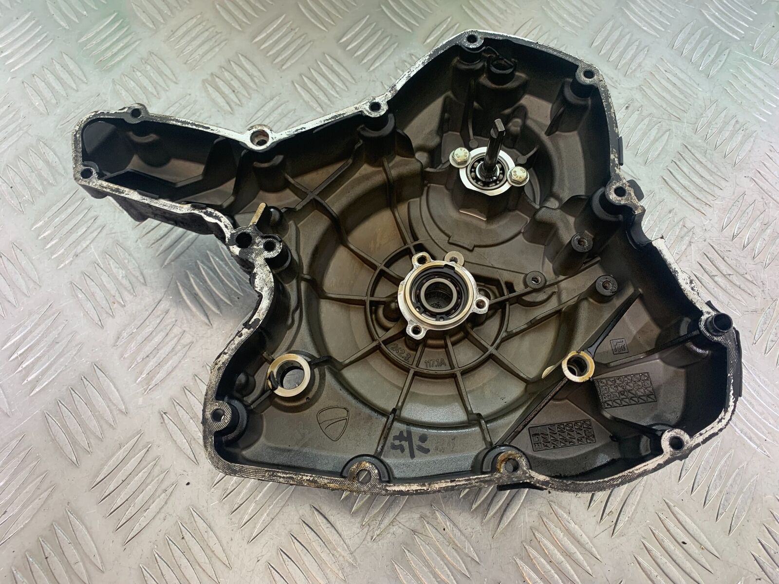 DUCATI DIAVEL 1200 CLUTCH COVER  YEAR 2014-17 (CMB1054)