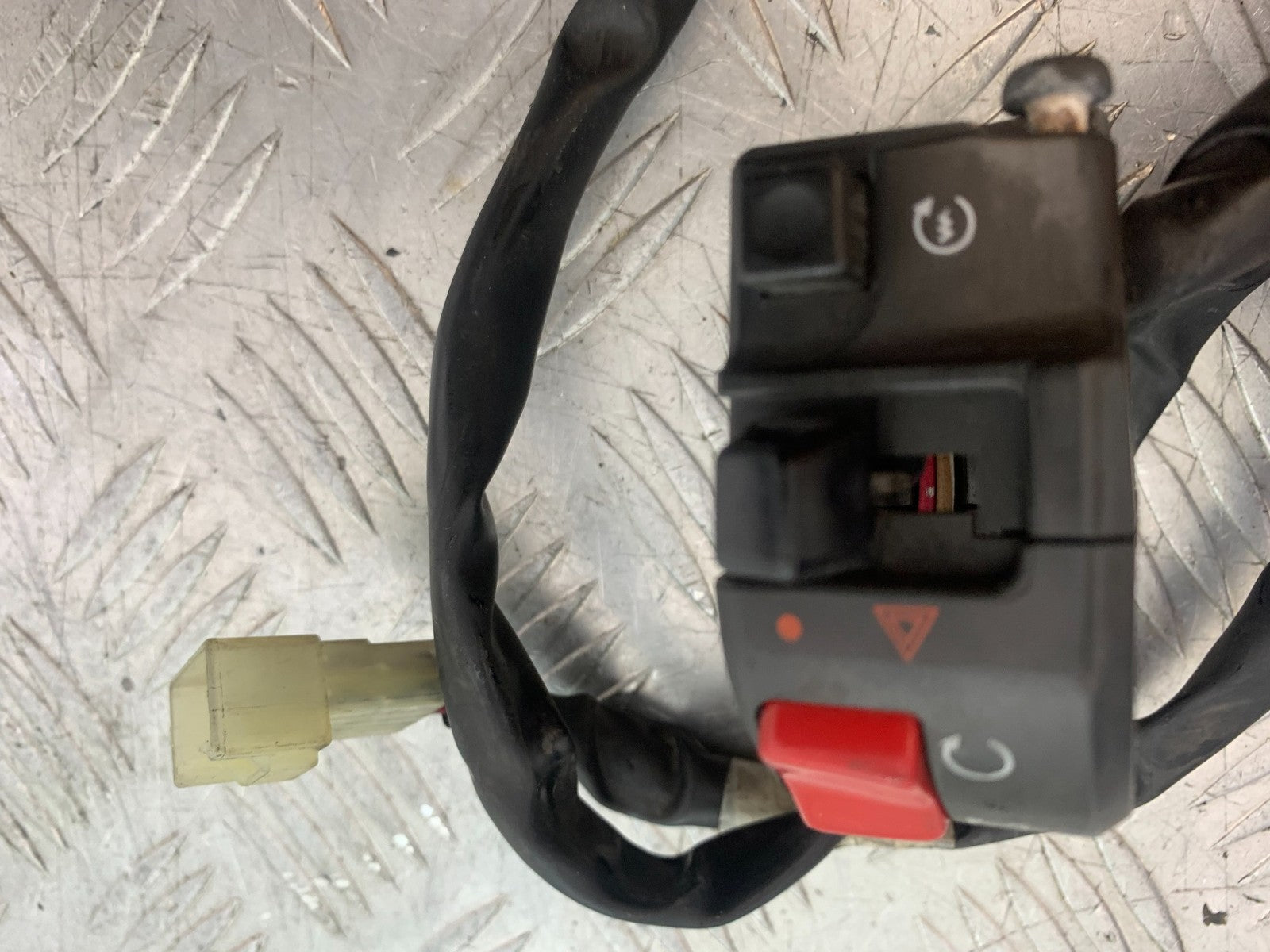 KAWASAKI GTR1400 GTR 1400 RIGHT SWITCH GEAR  YEAR 2007-2009 (CMB1306)