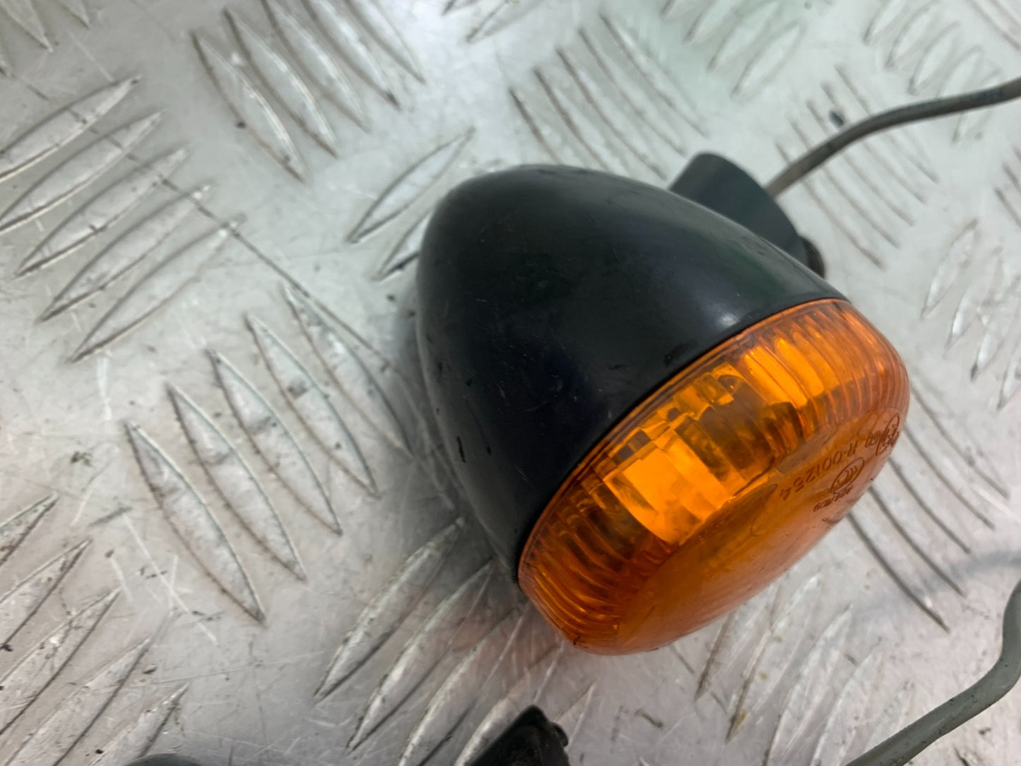 HARLEY DAVIDSON FXS BLACKLINE 1585 REAR INDICATORS   YEAR 2012 (CMB1147)