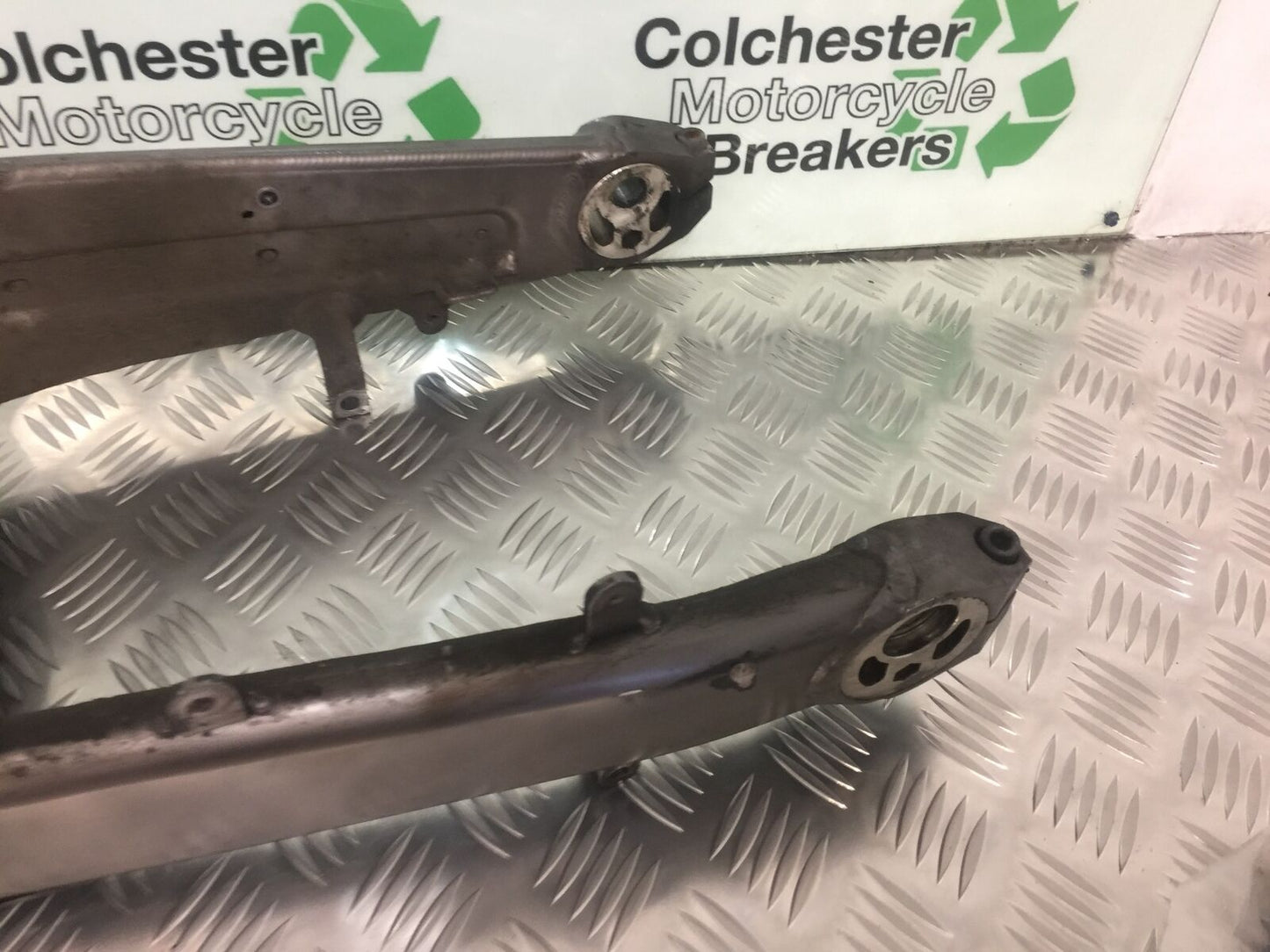 KAWASAKI Z1000 SX SWINGARM  YEAR 2011-13 (STOCK 911)