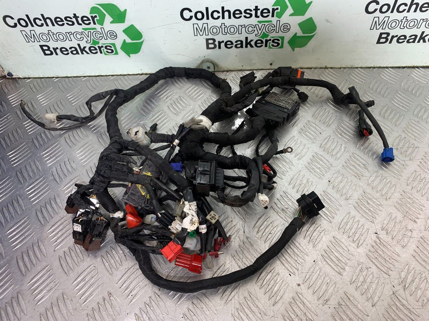 KTM DUKE 125 ECU AND WIRING LOOM  YEAR 2017-2022 (CMB1274)