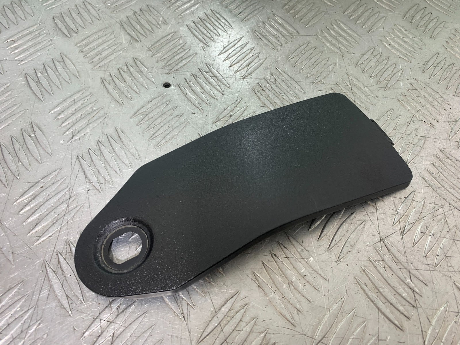 TRIUMPH 1050 SPRINT GT RIGHT POCKET LID  YEAR 2010-2016 (CMB1250)