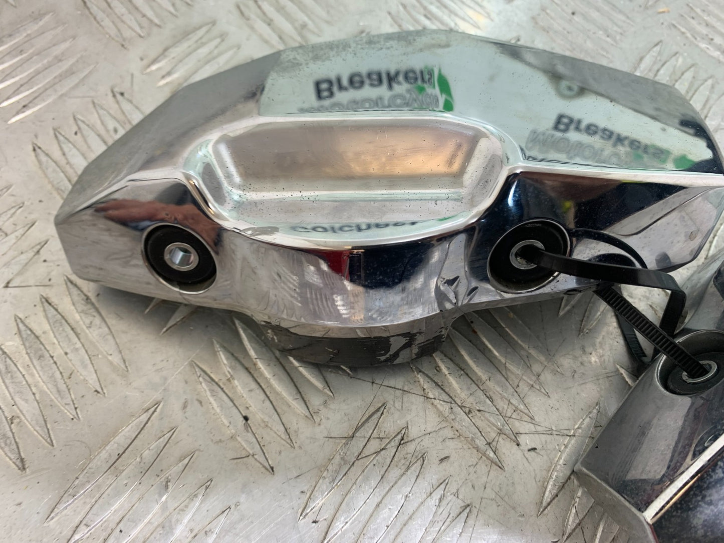 YAMAHA XVS 1300 MIDNIGHT STAR FRONT HEAD COVERS  YEAR 2007-16 (CMB1200)