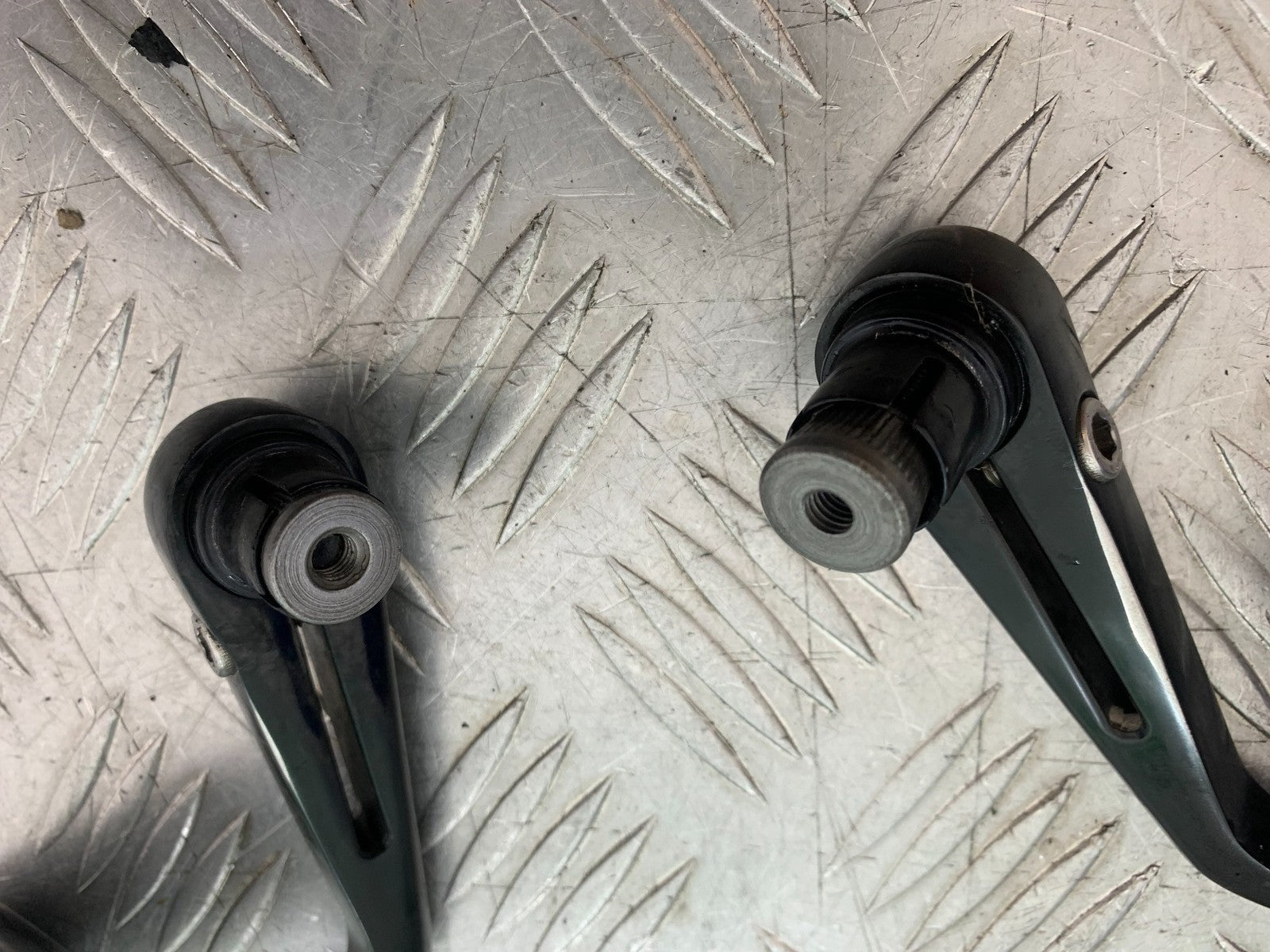TRIUMPH SPEED TRIPLE R 1050 BAR END MIRRORS  2009 (CMB1183)