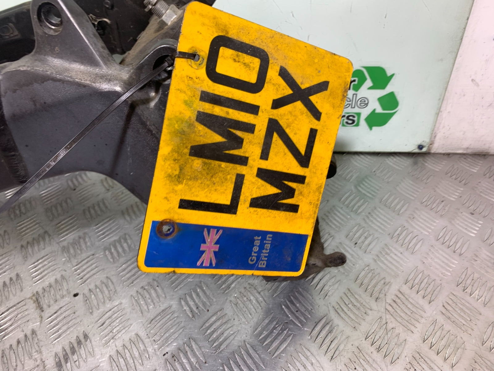 KAWASAKI ZX6R FRAME REG LOG BOOK YEAR 2009-2012 (CMB1136)