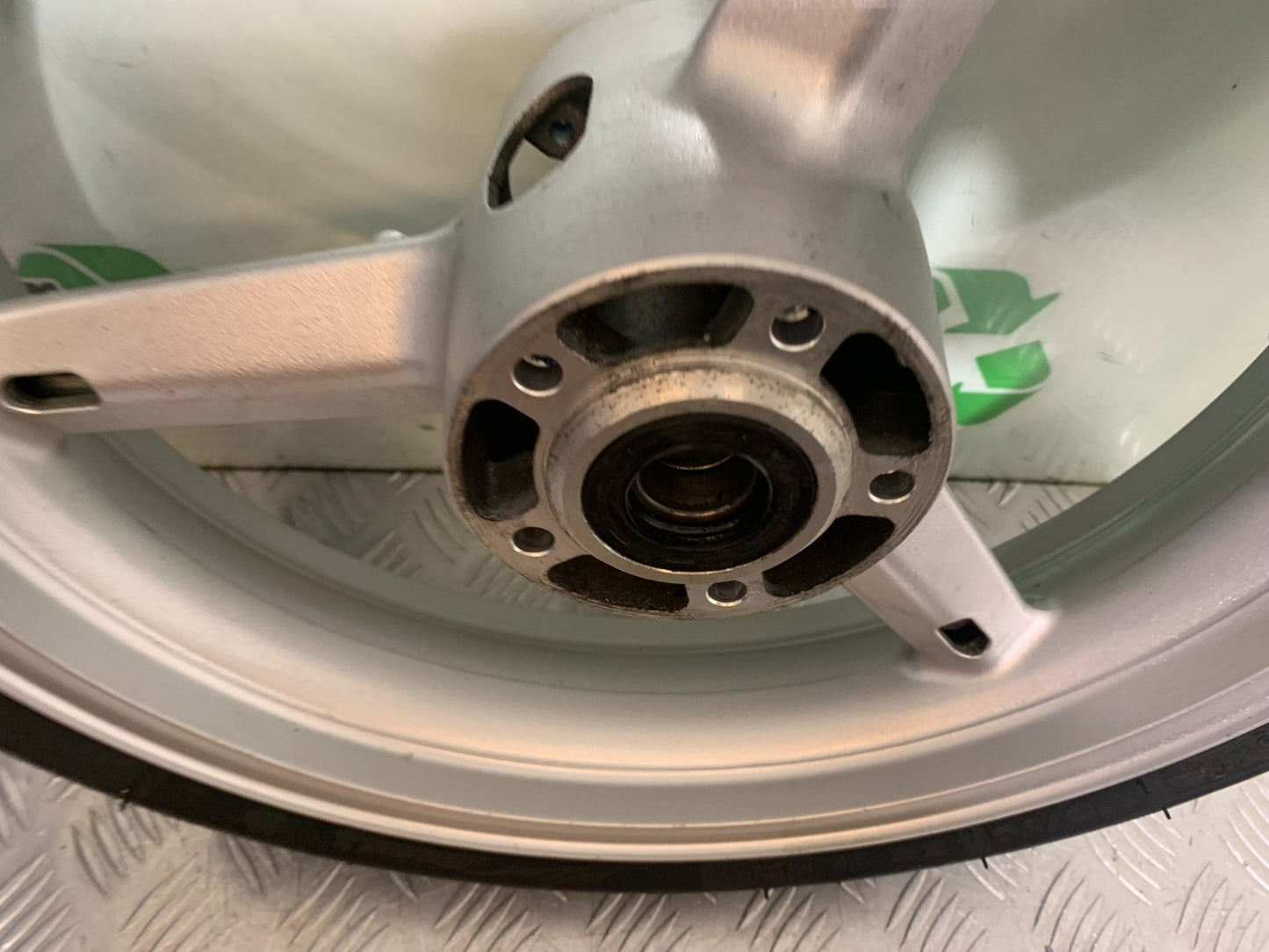 SUZUKI SV1000 SV 1000 S FRONT WHEEL   YEAR 2003-2007 (CMB1293)