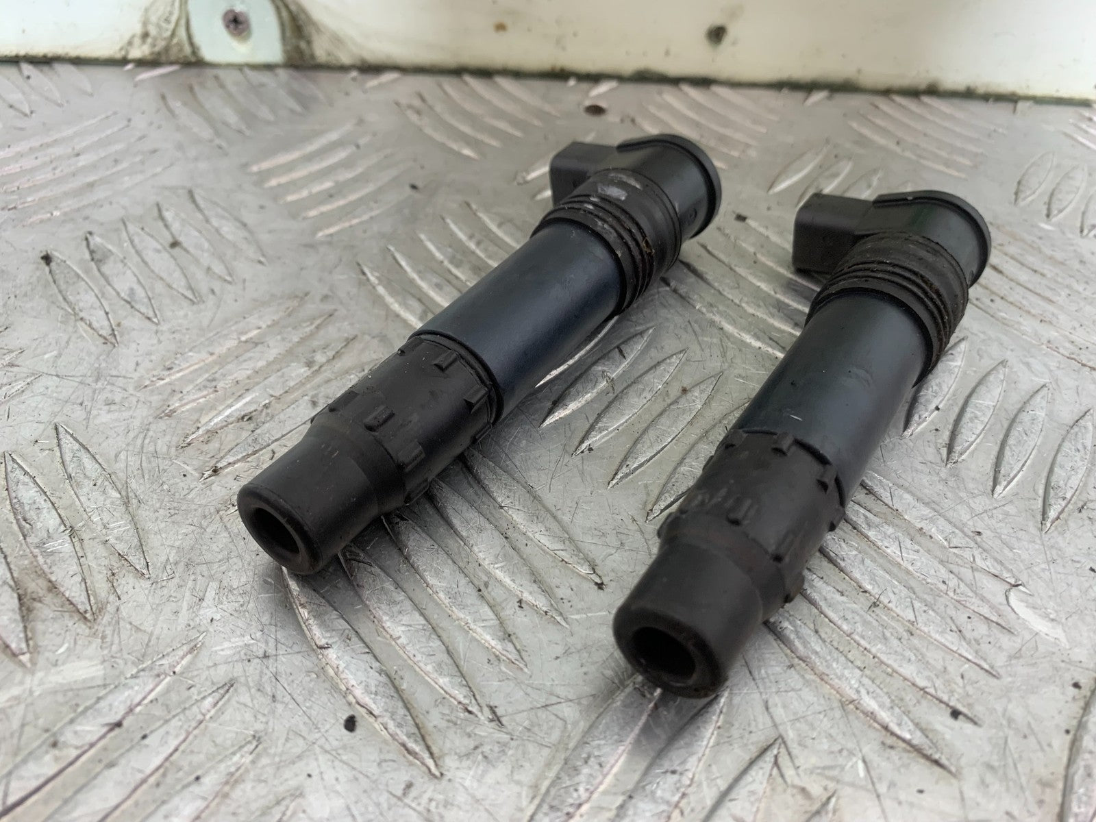 KTM 690 DUKE R LC4 IGNITION COILS YEAR 2012-2015  (CMB1180)
