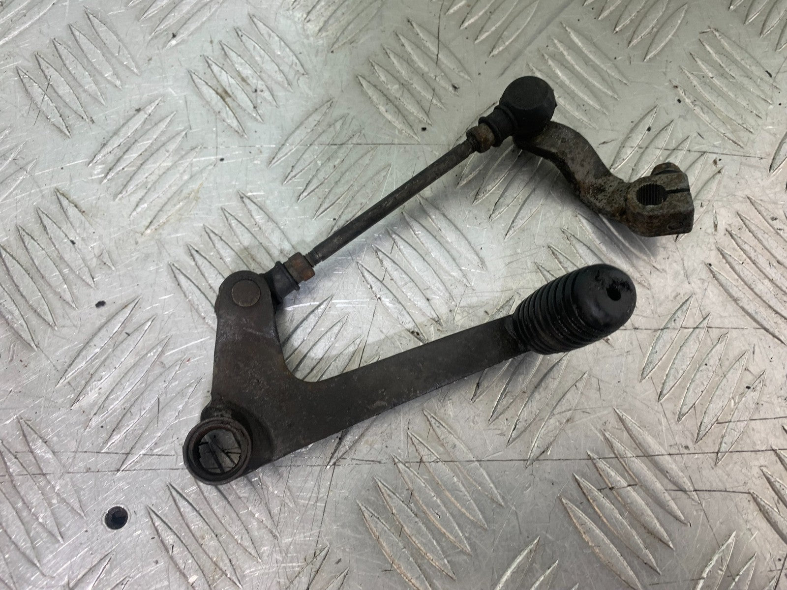 HONDA NT 700 V DEAUVILLE GEAR LEVER  YEAR 2006-2011 (CMB1211)